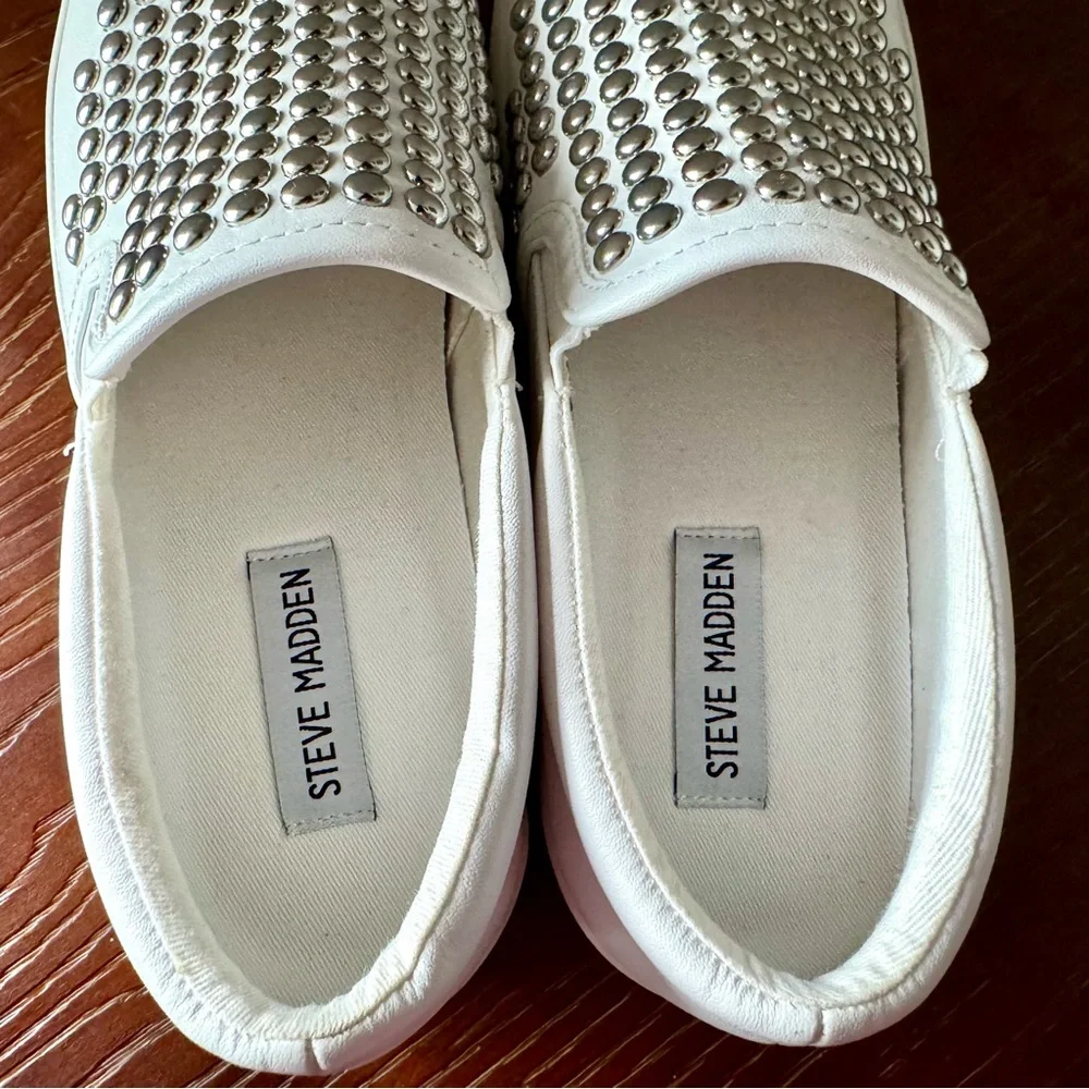 Steve Madden Torid White Sneakers with Silver Studs Womens Size 8 Slip On Shoes - Picture 7 of 11